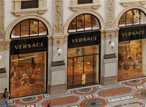 versace offerte lavoro|versace vita aziendale.